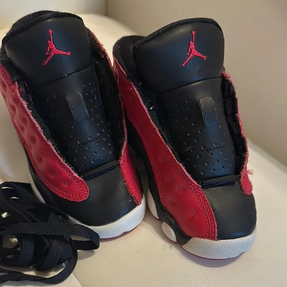 COPY - 🎮🎀 Nike Jordan Kids' Retro 13 Black and Red Sneakers Size 11C