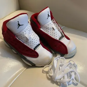 COPY - 🎮🎀 Nike Jordan Kids' Retro 13 White and Red Sneakers Size 11C
