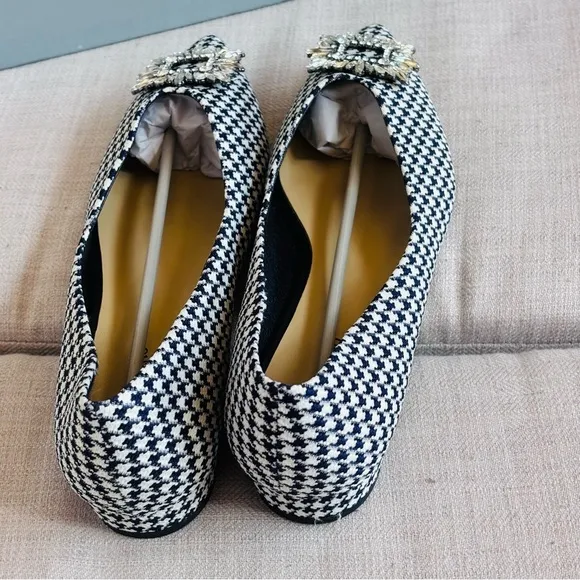 C.Paravano Women’s Crystal Buckle Tweed Flats (Aida) Size 41 10.5us Black &amp;White