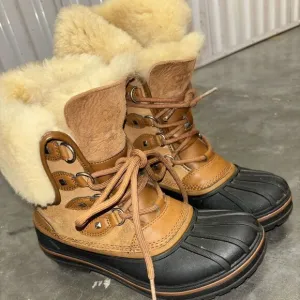 Crocs‎ Womens All Cast II Luxe Snow Boots Sz5 Waterproof Duck Lace Up Gorpcore