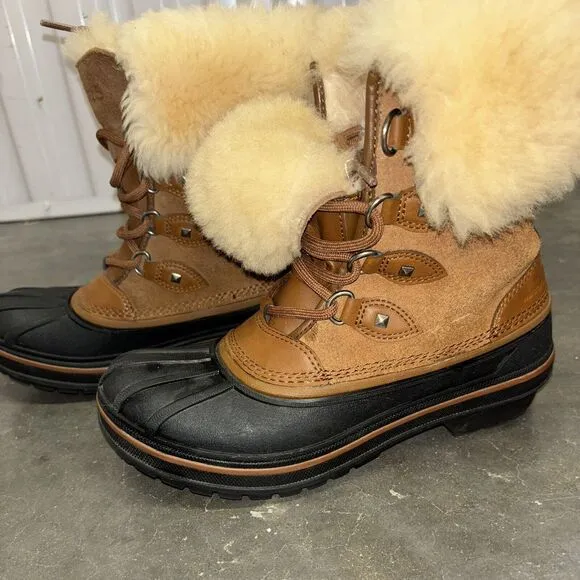 Crocs‎ Womens All Cast II Luxe Snow Boots Sz5 Waterproof Duck Lace Up Gorpcore