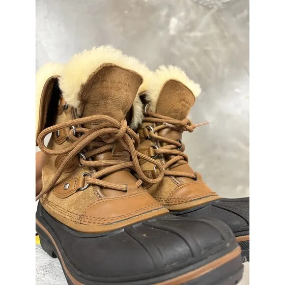Crocs‎ Womens All Cast II Luxe Snow Boots Sz5 Waterproof Duck Lace Up Gorpcore