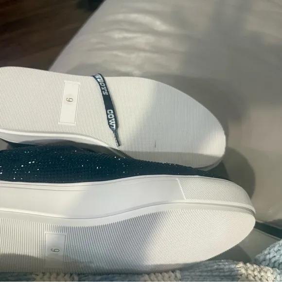 DALLAS COWBOYS Navy and White Sneakers - Women