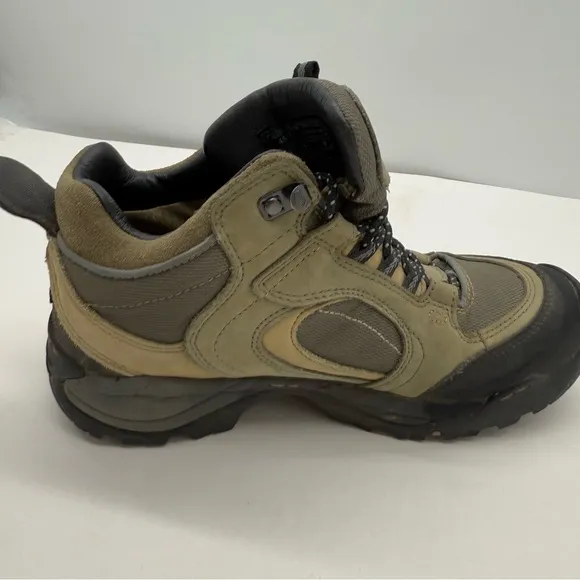 Danner Agitator 45 GTX Womens 9.5 Hiking Boots Shoes Ankle Gore-Tex Trekking