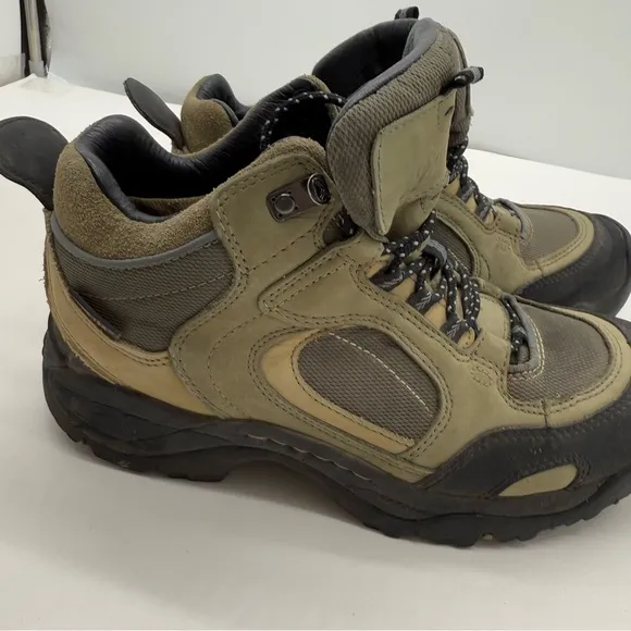 Danner Agitator 45 GTX Womens 9.5 Hiking Boots Shoes Ankle Gore-Tex Trekking