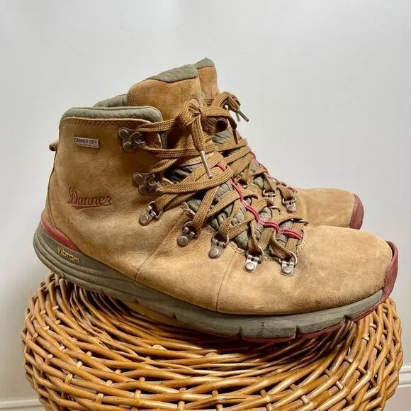 Danner Mountain 600 Brown Red Leather Hiking Boots 10.5 Men’s 4.5” Outdoor Read
