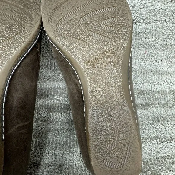 Dansko Liliana Brown Leather Slip On Almond Toe Loafer Shoes Sz 8 US 38 EU