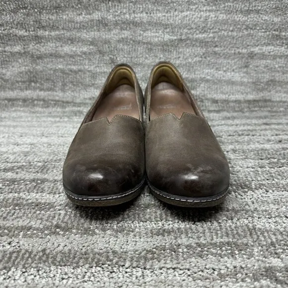 Dansko Liliana Brown Leather Slip On Almond Toe Loafer Shoes Sz 8 US 38 EU