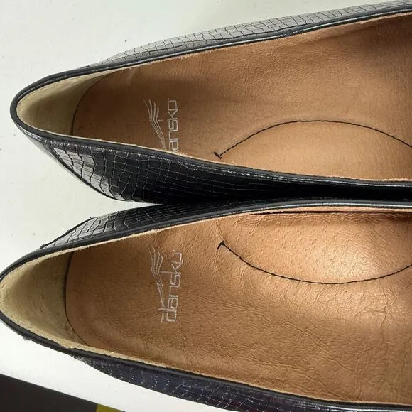 Dansko Nastacia Loafers Women's 9.5 Black Croc Leather Slip-On Low Top Shoes