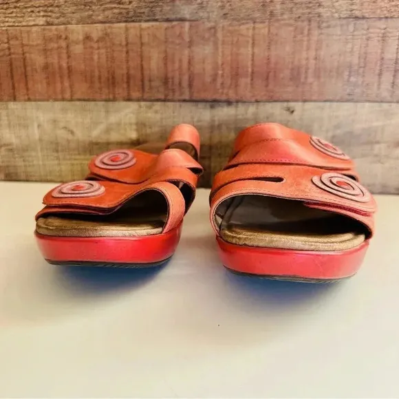 Dansko Sophie Arch Support Leather Wedge Sandals