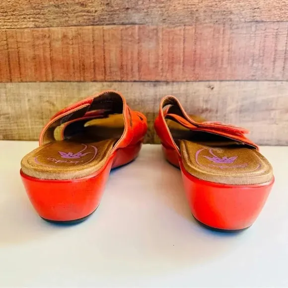 Dansko Sophie Arch Support Leather Wedge Sandals