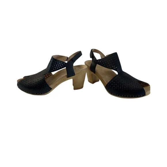Dansko Teagan Perforated Black Leather Heeled Sandals Womens Size 39 VGUC