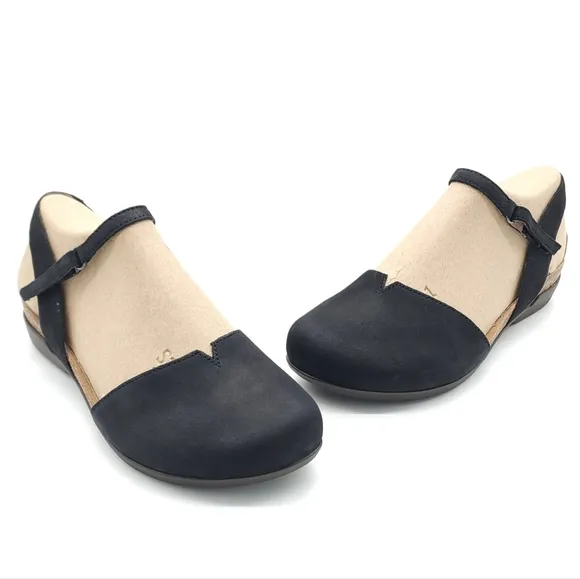 Dansko Women's Rowan Nubuck Black Sandals Closed Toe Size 39 US 9