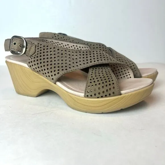 Dansko Women's Jacinda Platform Slingback Sandals Walnut Nubuck Sz 8.5-9