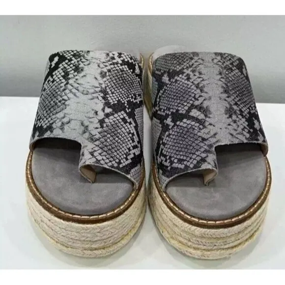 Diba True Demi Chase Snake Print Gray Wedge Sandal Espadrille New In Box Size 8