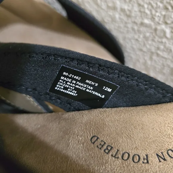 Dockers Mens Laguna Memory Foam Dark Tan Flip Flop Sandals NWT Size 12