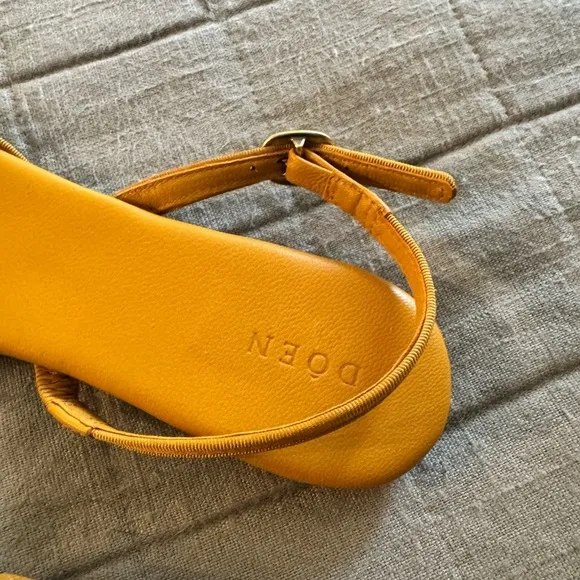 Doen Golden Satin Flats Strap Slingback Closed Toe Size 39 US 9/9.5 Womens EUC