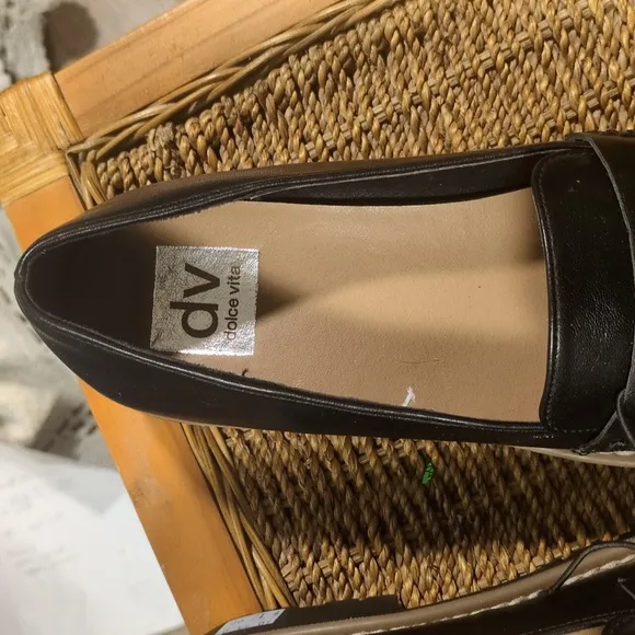 Dolce Vita Crisp Black - Vegan Lug Sole - Loafers size 8.5 EUC