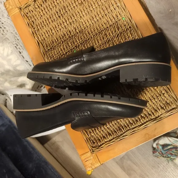 Dolce Vita Crisp Black - Vegan Lug Sole - Loafers size 8.5 EUC