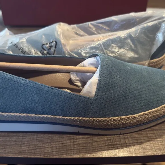 Donald J. Pliner Blue and Tan Espadrilles with Jute Sole