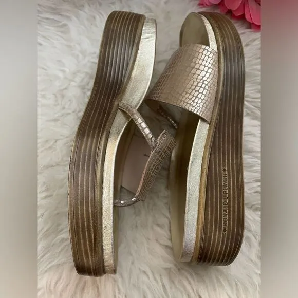 Donald J. Pliner FIFI Wedge Platform Sandal Gold 10