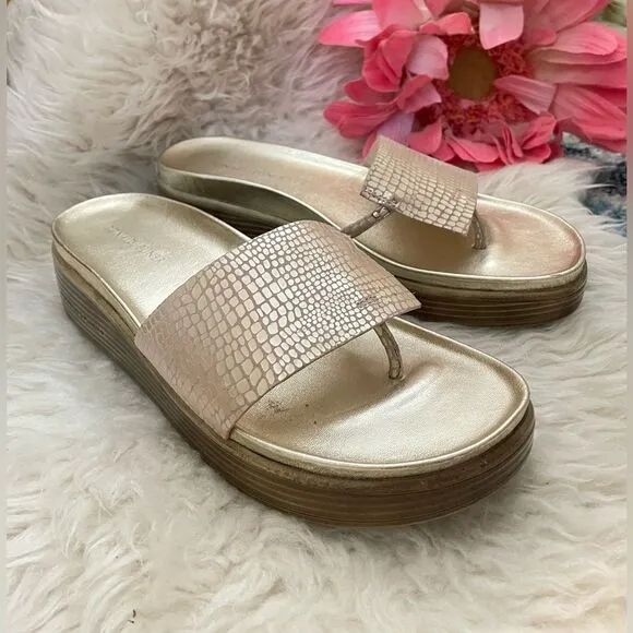Donald J. Pliner FIFI Wedge Platform Sandal Gold 10