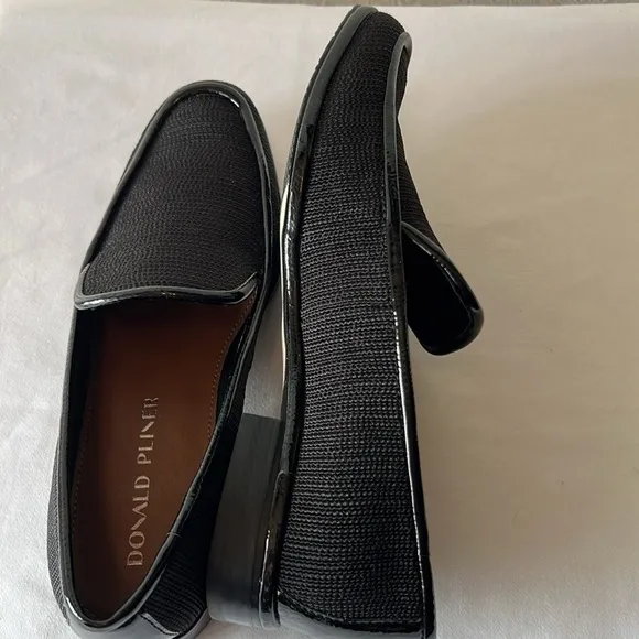 Donald Pliner Black Loafer, Tamryn Style Size 6