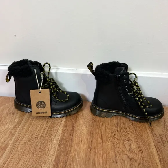 Dr. Martens Black Toddler Girl 1460 Collar Faux Shearling Warmwair Lug Boots 9