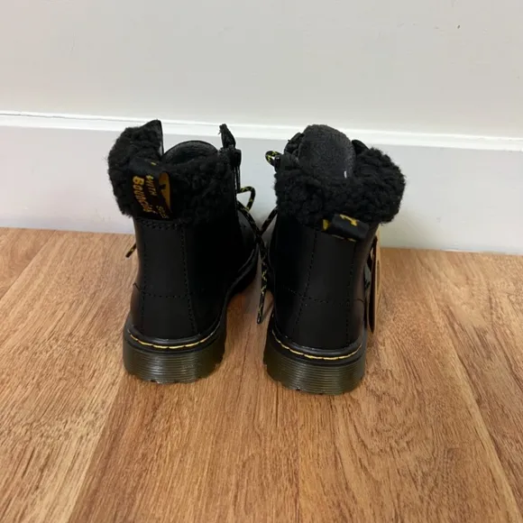 Dr. Martens Black Toddler Girl 1460 Collar Faux Shearling Warmwair Lug Boots 9