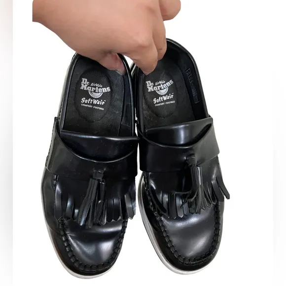 Dr. Martens Edison Tassel Loafers Oxfords in Air Wair/Soft Wair Soles in Black