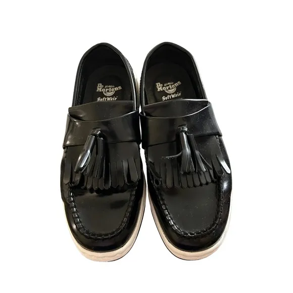 Dr. Martens Edison Tassel Loafers Oxfords in Air Wair/Soft Wair Soles in Black