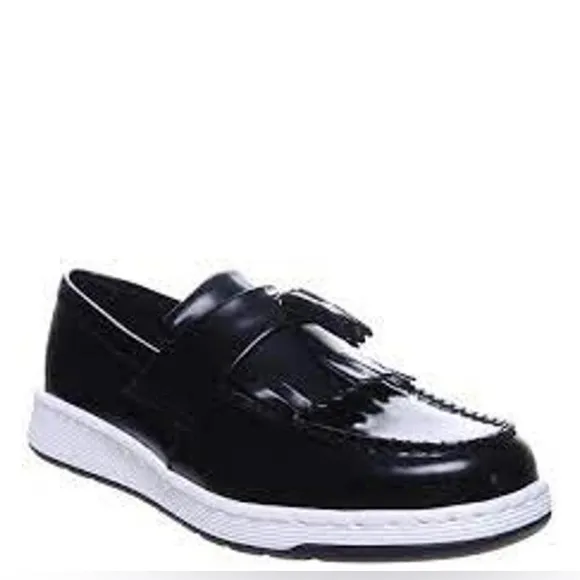 Dr. Martens Edison Tassel Loafers Oxfords in Air Wair/Soft Wair Soles in Black