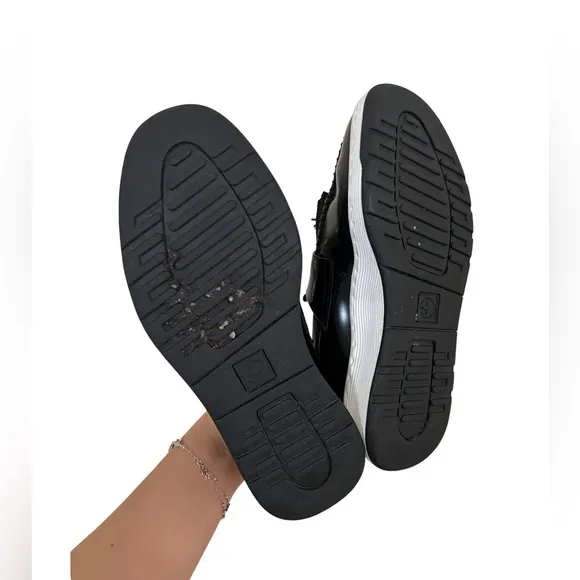 Dr. Martens Edison Tassel Loafers Oxfords in Air Wair/Soft Wair Soles in Black