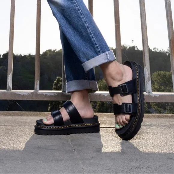 Dr. Martens Myles platform slide sandals Size: 6