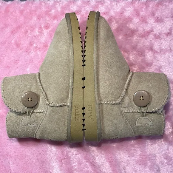 EBV Australia Shearling Boots