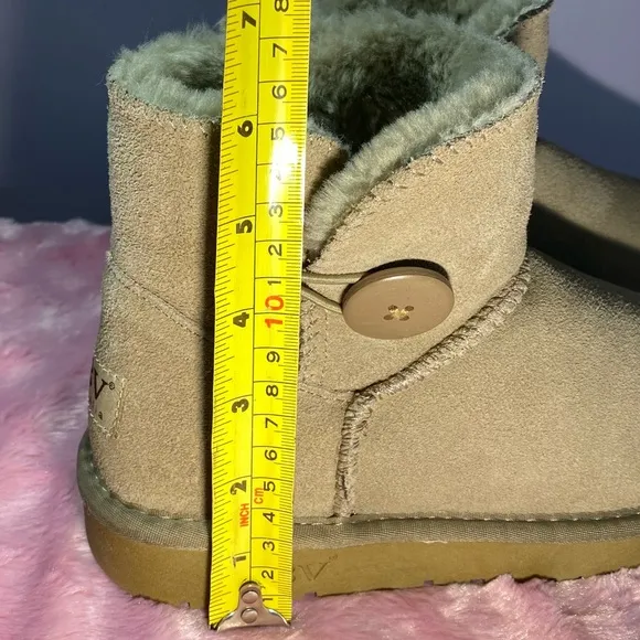 EBV Australia Shearling Boots