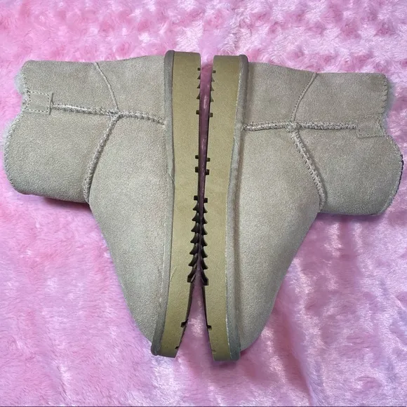 EBV Australia Shearling Boots