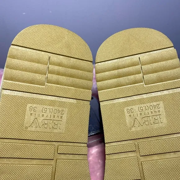EBV Australia Shearling Boots