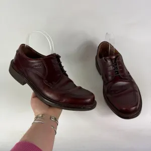 Ecco Austin Oxford Men's 8.5 Maroon Leather Apron Toe Lace-Up Low Top Block Heel