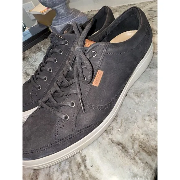 Ecco‎ Casual Sneakers, Men's Size 11 Black MSRP $150 Suede
