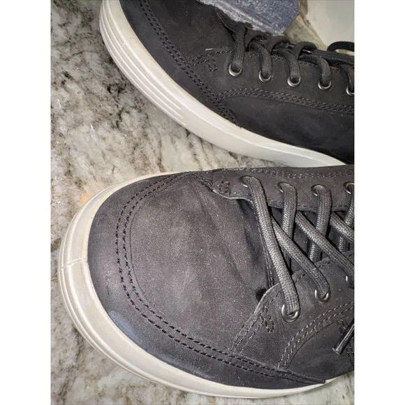 Ecco‎ Casual Sneakers, Men's Size 11 Black MSRP $150 Suede