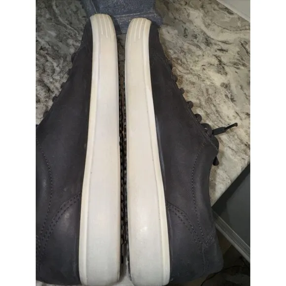 Ecco‎ Casual Sneakers, Men's Size 11 Black MSRP $150 Suede