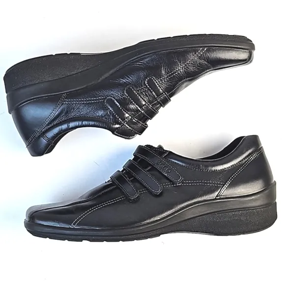 Ecco Corse Premium Leather Black 3 Strap Velcro Square Toe Comfort Shoe
