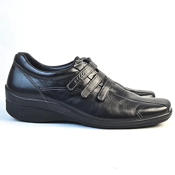 Ecco Corse Premium Leather Black 3 Strap Velcro Square Toe Comfort Shoe