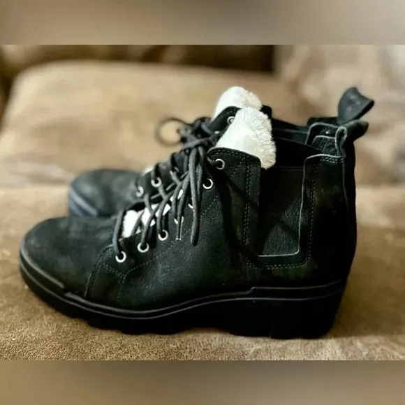 EILEEN FISHER women ankle boots Calm black nubuck shearling tongue sz 6.5 NWOT