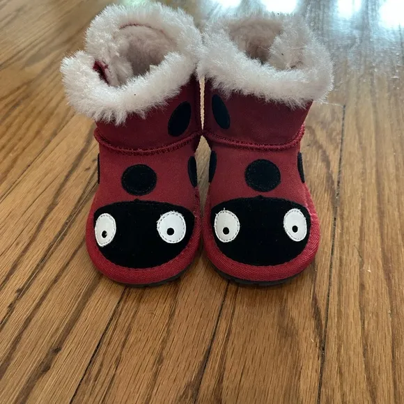 Emu Australia Shearling Red Ladybug Toddler Baby Boots, NEW NWOB
