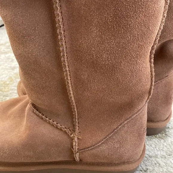 Emu Wool Buckle Winter Snow Boots Size 6