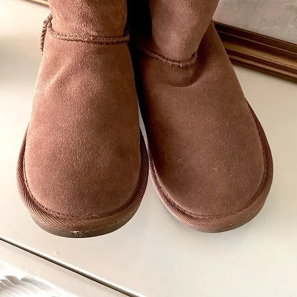 Emu Wool Buckle Winter Snow Boots Size 6
