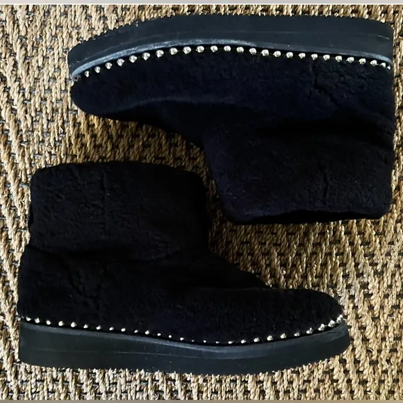 EUC  Alexander Wang Shearling Yumi Boots Silver Stud Trim 7.5/8