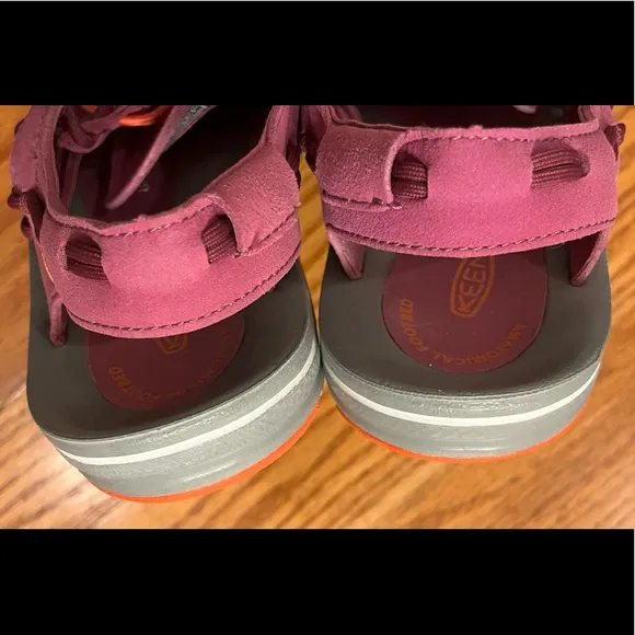 EUC Keen Slip-on Sandals, Plum